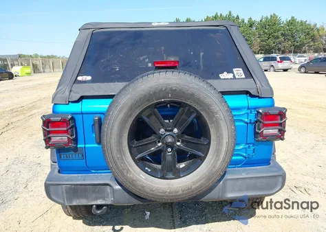 2022 Jeep Wrangler Unlimited Sport Altitude 4X4 z USA, uszkodzony, nr VIN 1C4HJXDG3NW113381